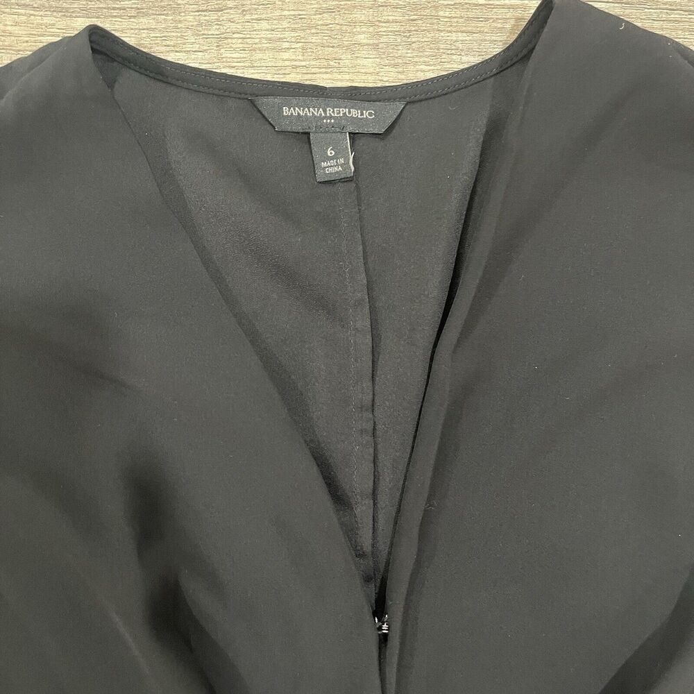 Banana Republic Women’s Black Front Twist V-Neck Sheath Dress Sz 6 - Picture 4 of 8